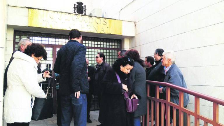 Suspendido el juicio al exgerente de Alcohólicos Rehabilitados de Linares Suspendido el juicio al exgerente de Alcohólicos Rehabilitados de Linares
