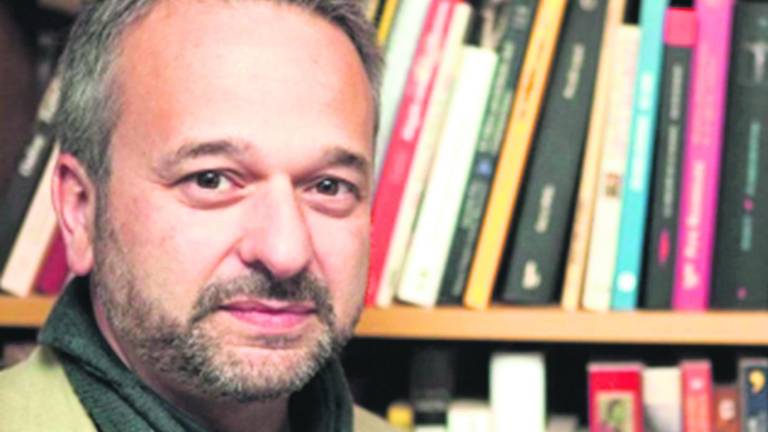 Sixto Sánchez Lorenzo consigue el quinto “Premio de Novela Histórica” Sixto Sánchez Lorenzo consigue el quinto “Premio de Novela Histórica”