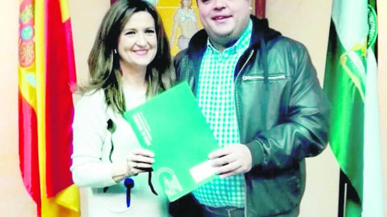 Martos y la Junta de Andalucía se unen contra el absentismo escolar Martos y la Junta de Andalucía se unen contra el absentismo escolar
