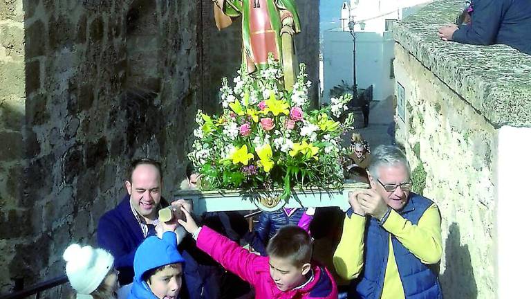 San Vicente llena hoy de fiesta Segura