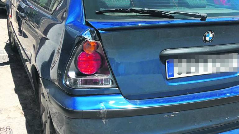 Indignación vecinal tras el enésimo accidente en la calle Abad Palomino