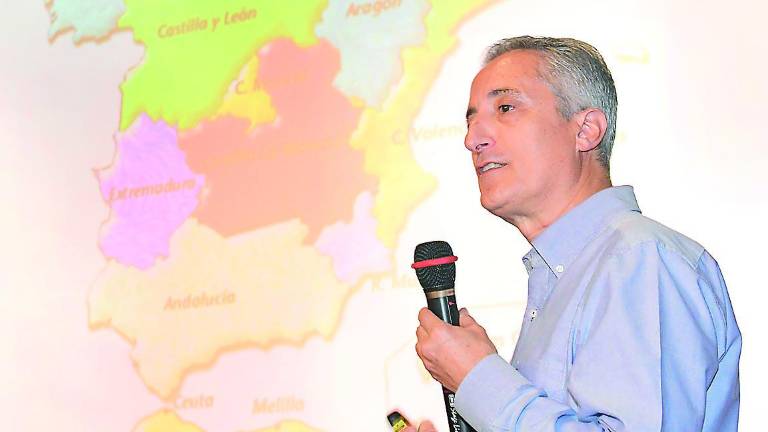 La enseñanza de la Constitución, una asignatura pendiente según Ruiz-Rico La enseñanza de la Constitución, una asignatura pendiente según Ruiz-Rico