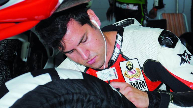 Juan de Dios Gómez busca ayudas para competir como piloto de motos Juan de Dios Gómez busca ayudas para competir como piloto de motos