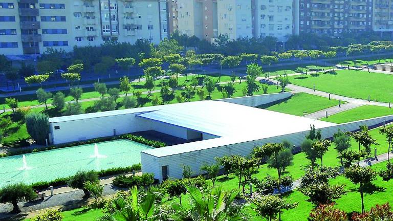 Avances en la construcción de una ludoteca en el parque del Bulevar Avances en la construcción de una ludoteca en el parque del Bulevar
