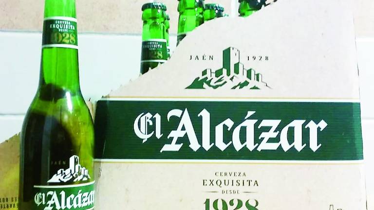 La cerveza El Alcázar casi está en la nevera La cerveza El Alcázar casi está en la nevera