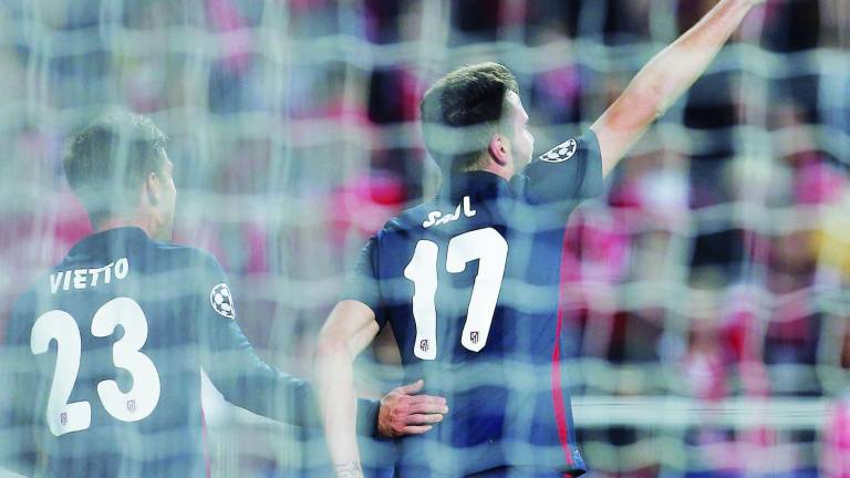 El Atlético pasa del éxtasis al sufrimiento El Atlético pasa del éxtasis al sufrimiento
