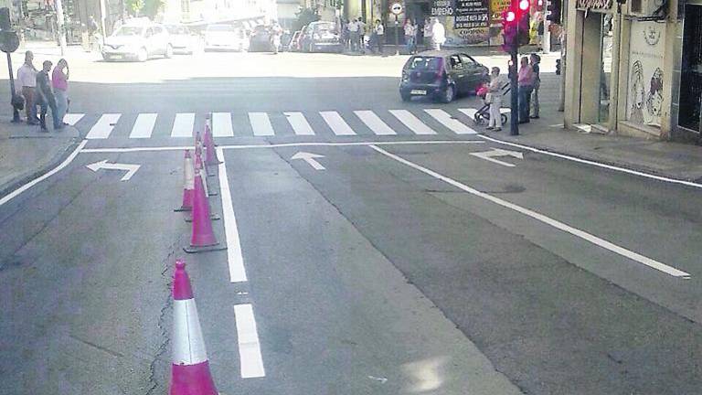 Tráfico repinta la señales viales cercanas a la Avenida de Andalucía Tráfico repinta la señales viales cercanas a la Avenida de Andalucía