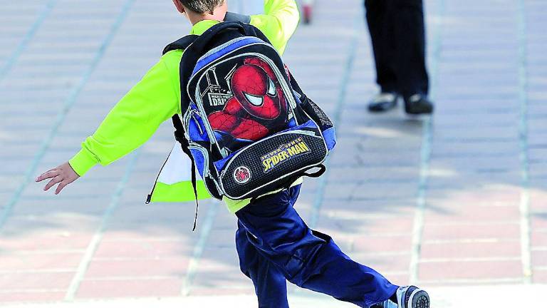 Ustea pide a la Junta un cambio en la política presupuestaria educativa Ustea pide a la Junta un cambio en la política presupuestaria educativa