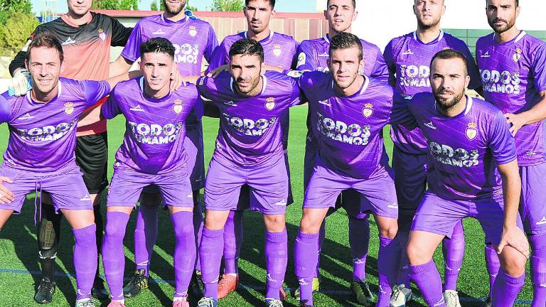 El Real Jaén ya sufre la dureza de Tercera División