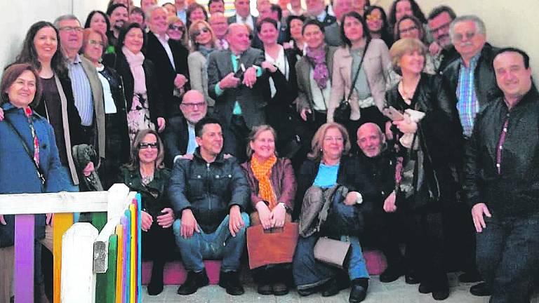 Un pueblo agradecido con la labor de los enfermeros Un pueblo agradecido con la labor de los enfermeros
