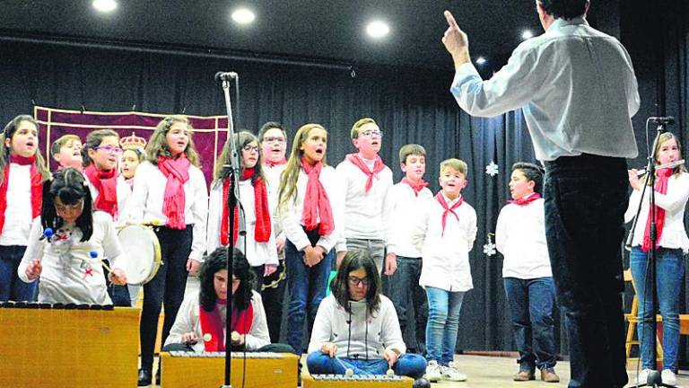 Cánticos y cante sobre el escenario