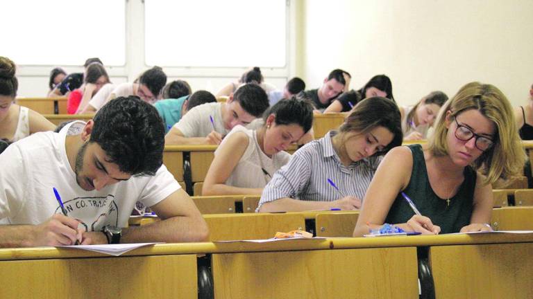 La Universidad abre sus puertas a la última Selectividad de la historia La Universidad abre sus puertas a la última Selectividad de la historia