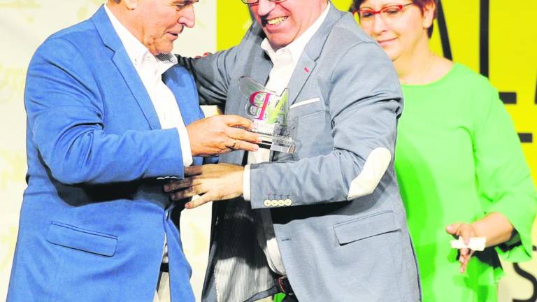 Veintiún aplausos de reconocimiento Veintiún aplausos de reconocimiento