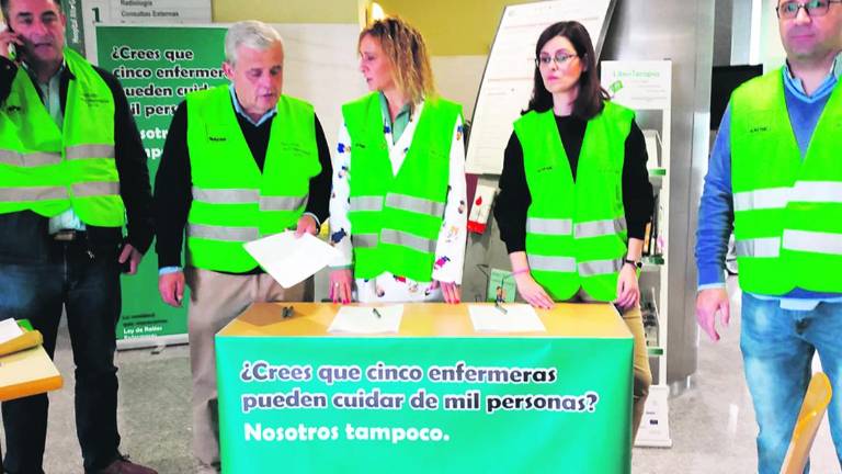 El Satse pide aumentar la ratio de enfermeros por habitante El Satse pide aumentar la ratio de enfermeros por habitante