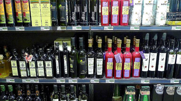 Las tiendas no saben que el aceite ha bajado Las tiendas no saben que el aceite ha bajado