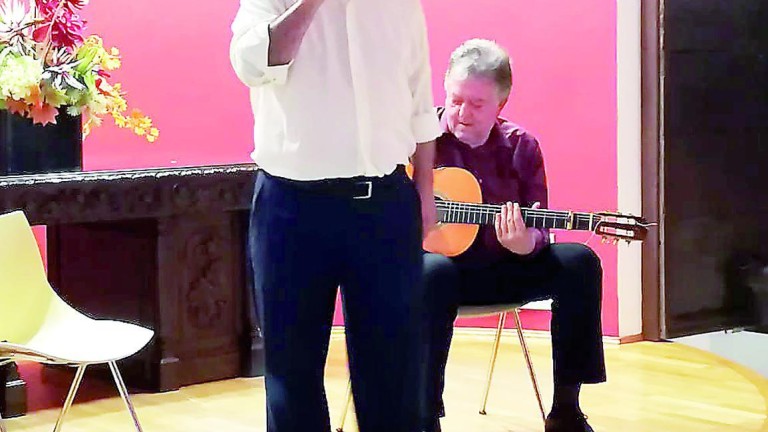 Broche para el curso flamenco con el cantaor Calixto Sánchez