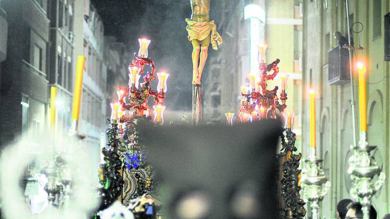Un retraso que vale una procesión Un retraso que vale una procesión