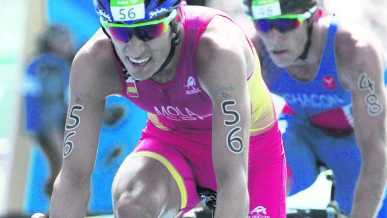 Mario Mola decepciona con una octava posición en un recital de los Brownlee