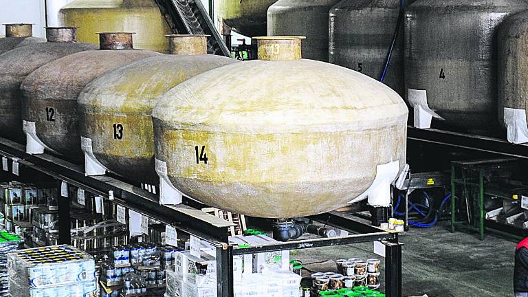 Una empresa que extiende los sabores del mar de olivos Una empresa que extiende los sabores del mar de olivos