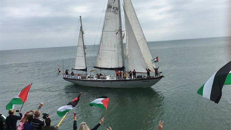 Liberados dos de los activistas de la Flotilla de la Libertad