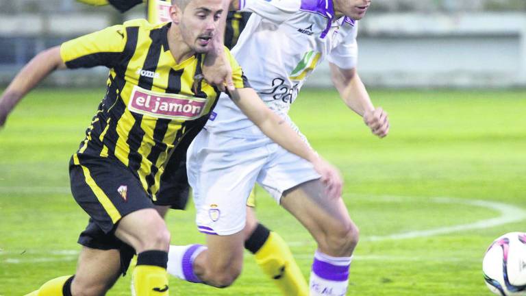 Remontada en Lepe para llegar lanzados al derbi Remontada en Lepe para llegar lanzados al derbi