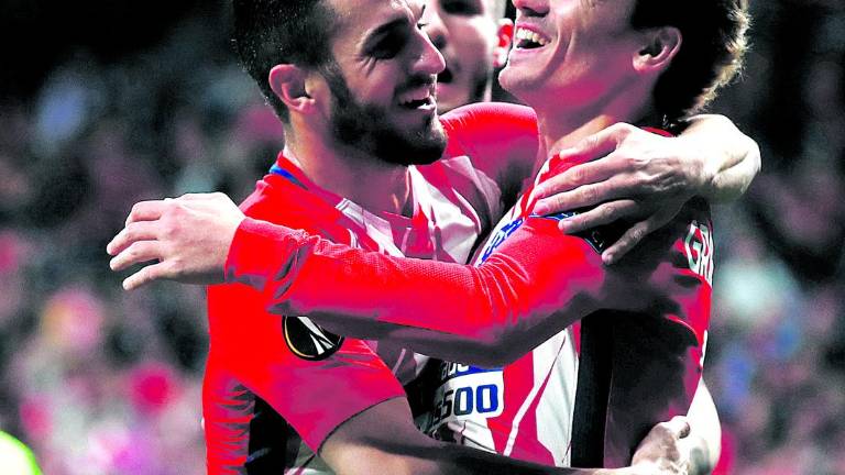 El Atlético roza las semifinales al aprovechar los errores lusos El Atlético roza las semifinales al aprovechar los errores lusos