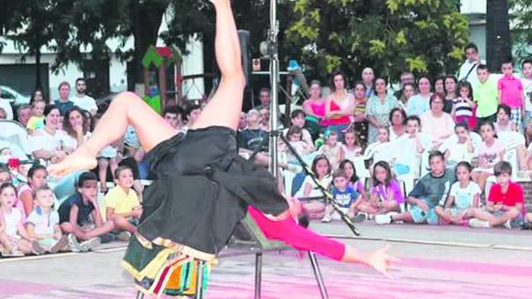 Las “Noches en blanco” de Huelma dan vida al pueblo Las “Noches en blanco” de Huelma dan vida al pueblo