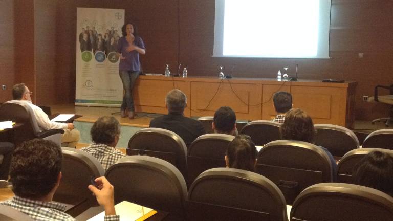 Jornada formativa sobre la otitis y la dermatitis en los animales Jornada formativa sobre la otitis y la dermatitis en los animales