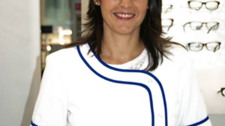 Opticalia Nieto impulsa la técnica Orto-K antimiopía Opticalia Nieto impulsa la técnica Orto-K antimiopía