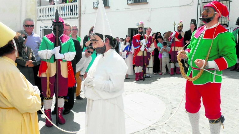 Un espectáculo repleto de sensaciones, esencia de la Pasión en Alcalá