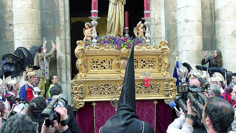 Tradición que encumbra el alma Tradición que encumbra el alma