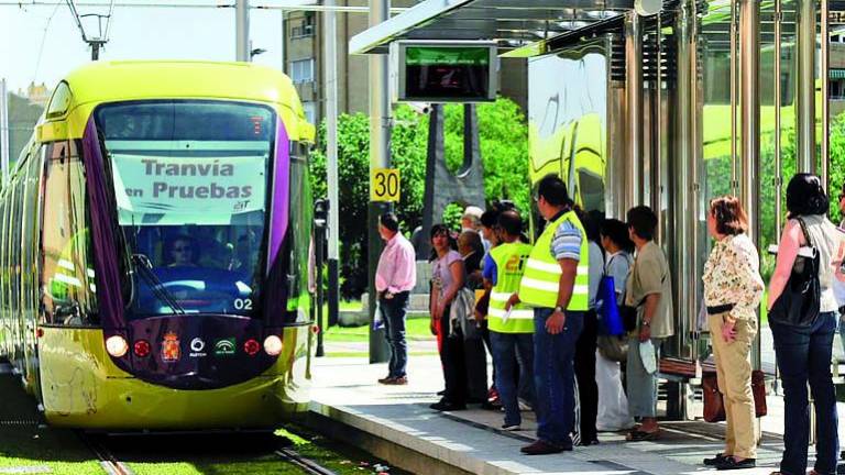 La Junta aclara que asumirá el 40% del arreglo del tranvía La Junta aclara que asumirá el 40% del arreglo del tranvía