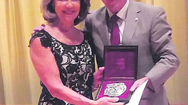 Medalla al Mérito de Bellas Artes al “Marisa Montiel” Medalla al Mérito de Bellas Artes al “Marisa Montiel”