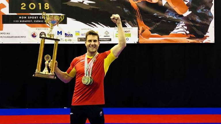 Cinco veces Ángel Ruiz en kenpo Cinco veces Ángel Ruiz en kenpo