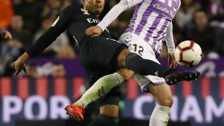 El Real Madrid alivia su crisis con el Valladolid