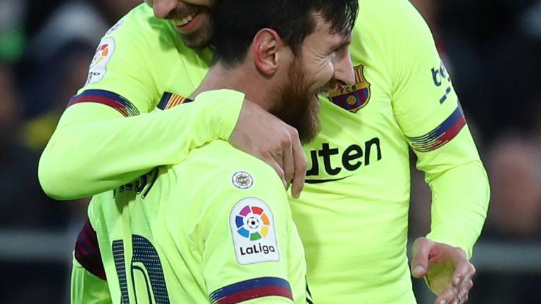 Un gran Messi lidera al Barça en Montilivi Un gran Messi lidera al Barça en Montilivi