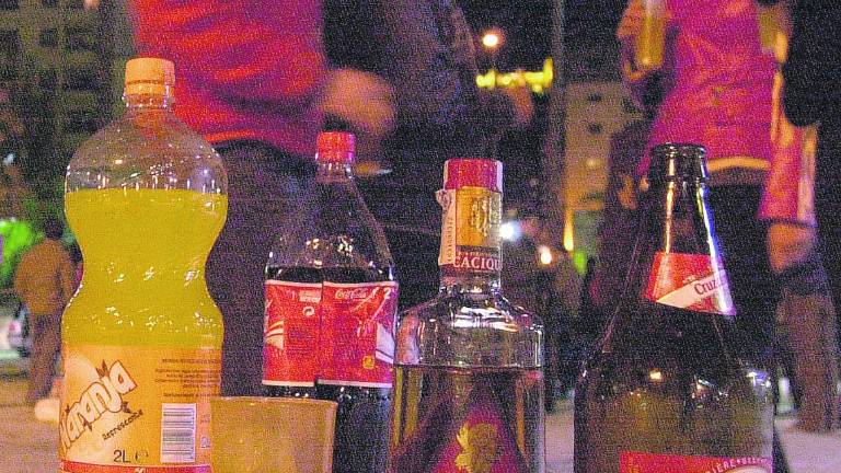 Uno de cada tres adolescentes consume alcohol Uno de cada tres adolescentes consume alcohol