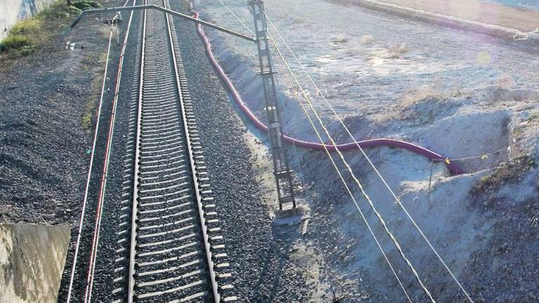La marcha por el tren llega a Moreda y mira ya hacia Linares-Baeza La marcha por el tren llega a Moreda y mira ya hacia Linares-Baeza