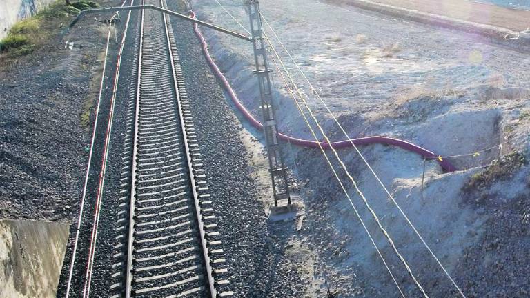 La marcha por el tren llega a Moreda y mira ya hacia Linares-Baeza