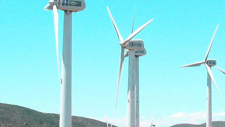 Avanzan los trámites para instalar dos parques eólicos en Huelma Avanzan los trámites para instalar dos parques eólicos en Huelma