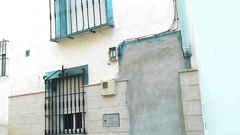 Puertas tapiadas en La Merced para frenar a “okupas conflictivos” Puertas tapiadas en La Merced para frenar a “okupas conflictivos”