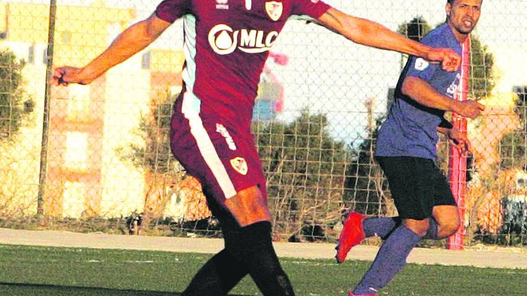 El Linares arrolla al Melilla El Linares arrolla al Melilla