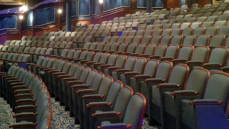 Movistar lanza la primera campaña de navidad para cines adaptada Movistar lanza la primera campaña de navidad para cines adaptada