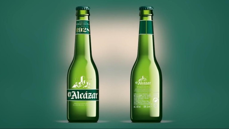 Heineken resucita a una cerveza Alcázar estilizada y elegante