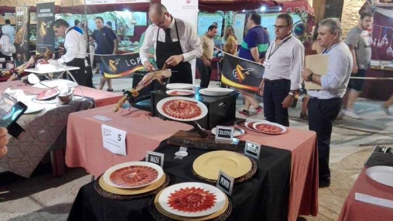 Entre almenas y jamones Entre almenas y jamones