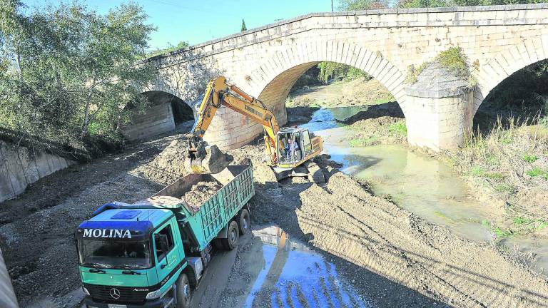 La guerra por el río Guadalbullón La guerra por el río Guadalbullón