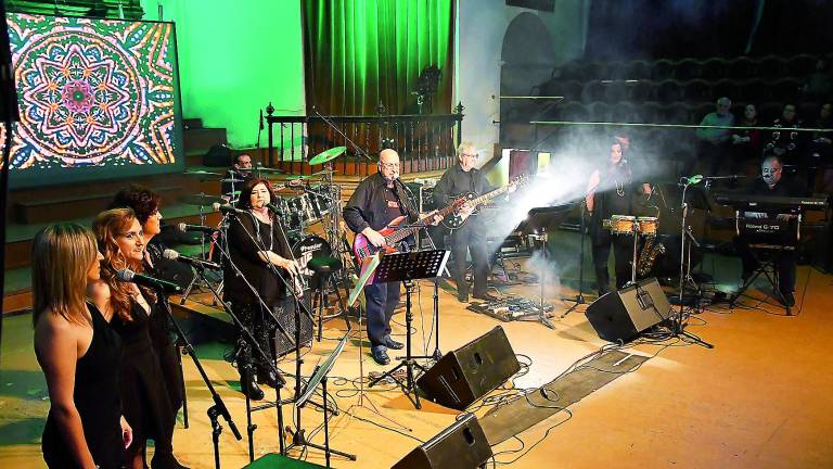Homenaje de “Blue Star” a su teclista Homenaje de “Blue Star” a su teclista