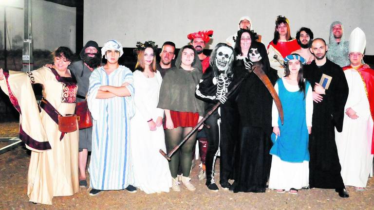Éxito del teatro en la Casa de la Juventud Éxito del teatro en la Casa de la Juventud