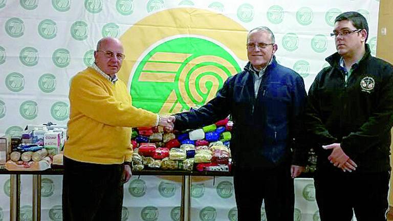 Gesto solidario del Club 79 con los necesitados Gesto solidario del Club 79 con los necesitados