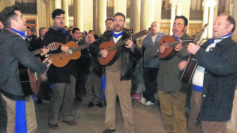 Pasacalles con ecos del pasado de Vilches Pasacalles con ecos del pasado de Vilches